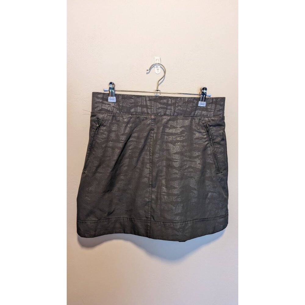 Orvis Womens Skort With Built-In Shorts Green Camo Size Small